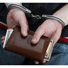 В Пскове осуждены супруги-мошенники, собиравшие деньги на производство окон
